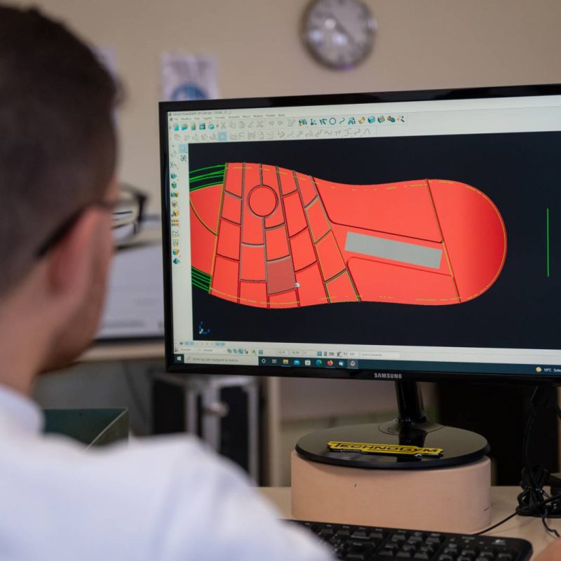 modelleria2.0-produzione-fondi-calzature-monte-urano-101